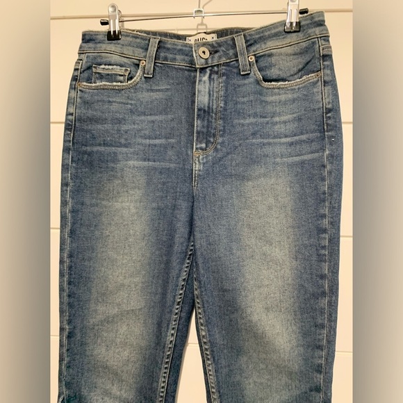 Flare PAIGE Pieced Colette Crop Jean in Kenya Distressed size 29 - Picture 16 of 16